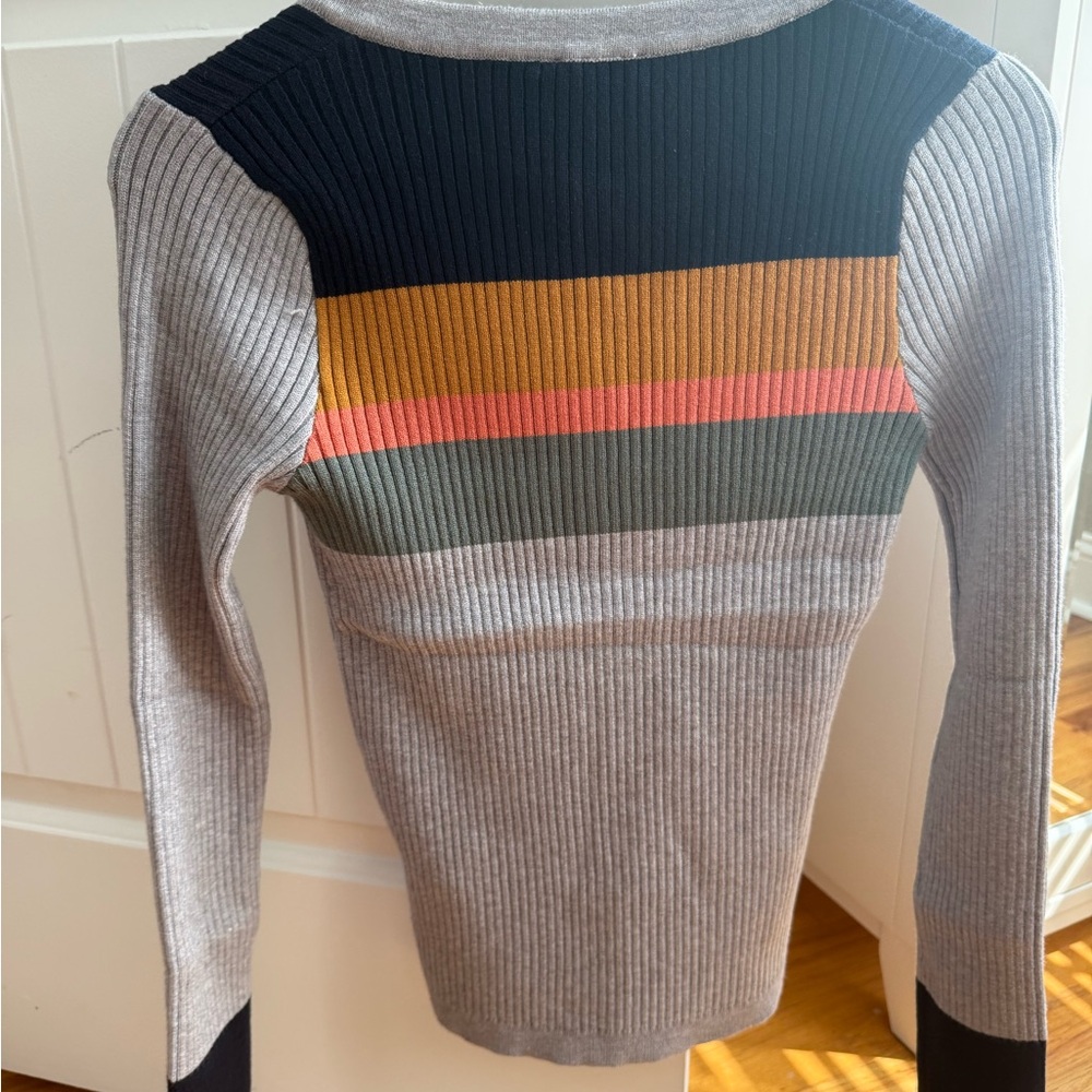 Hem & Thread Black and Gold Ribbed Top - Picture 3 of 6